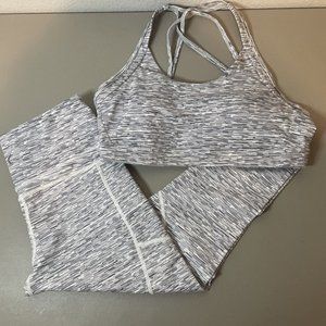 Zyia Active Outfit Womens Size 6 - 8 Large Sports Bra Leggings Cropped Yoga Gym